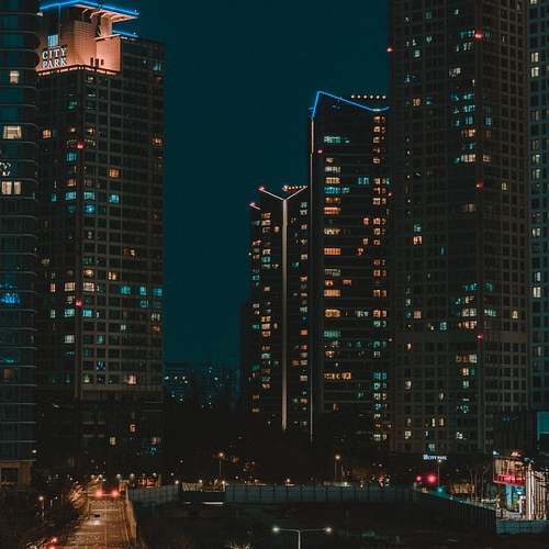 반도체 산업의 거대한 부흥! 주목해야 할 8종목 반도체 산업의 거대한 부흥! 주목해야 할 8종목